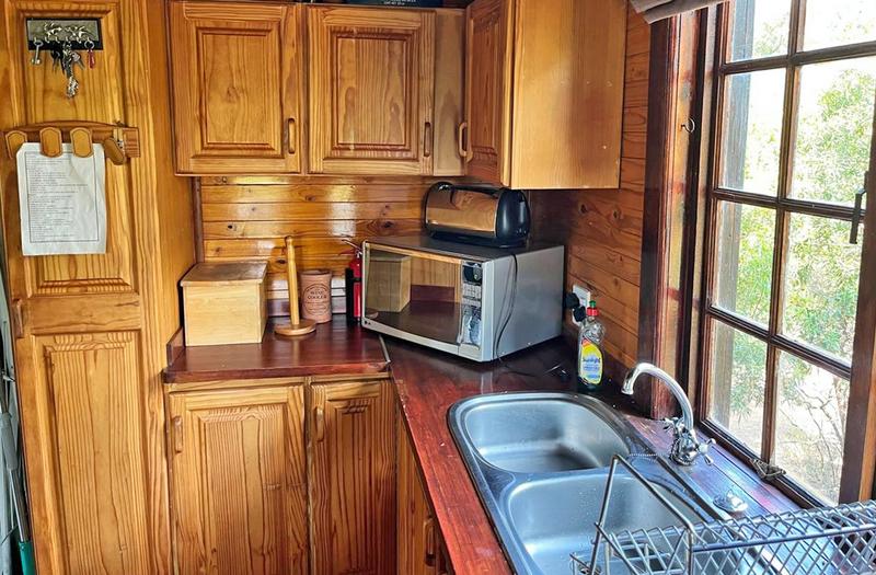 5 Bedroom Property for Sale in Vaalkop Dam North West